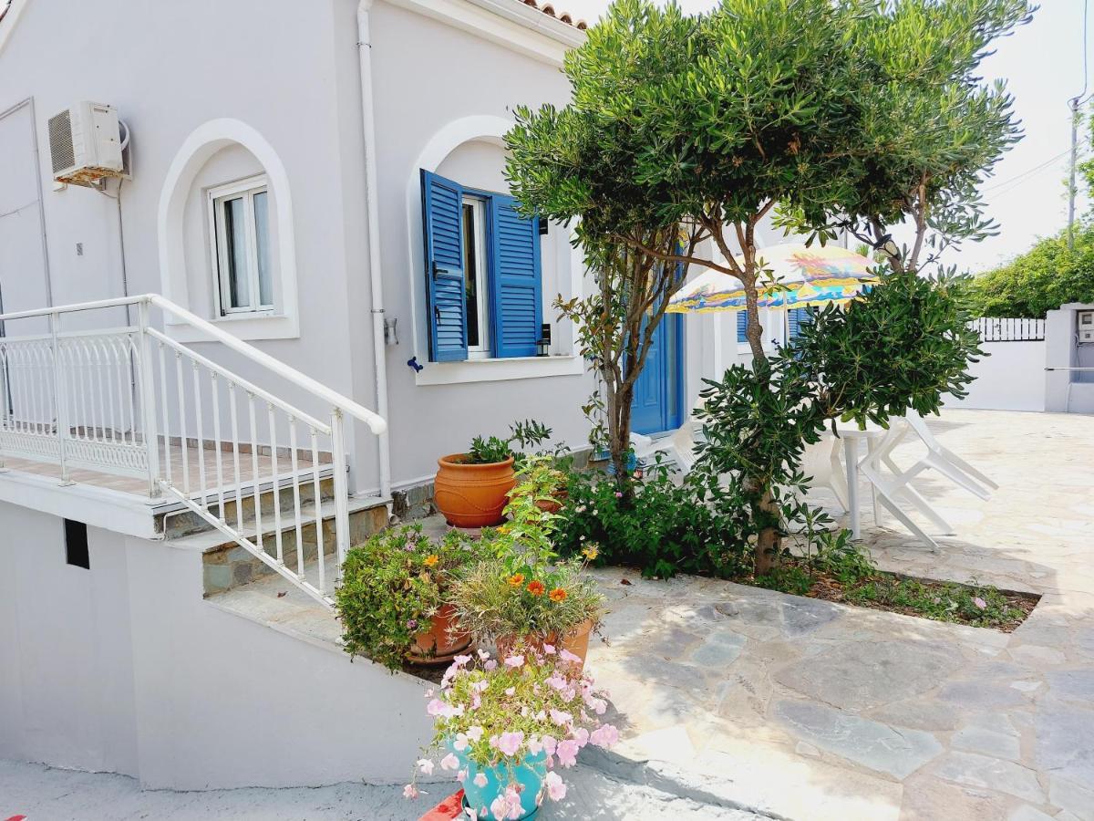 Leta Apartments Агиос Георгиос Екстериор снимка