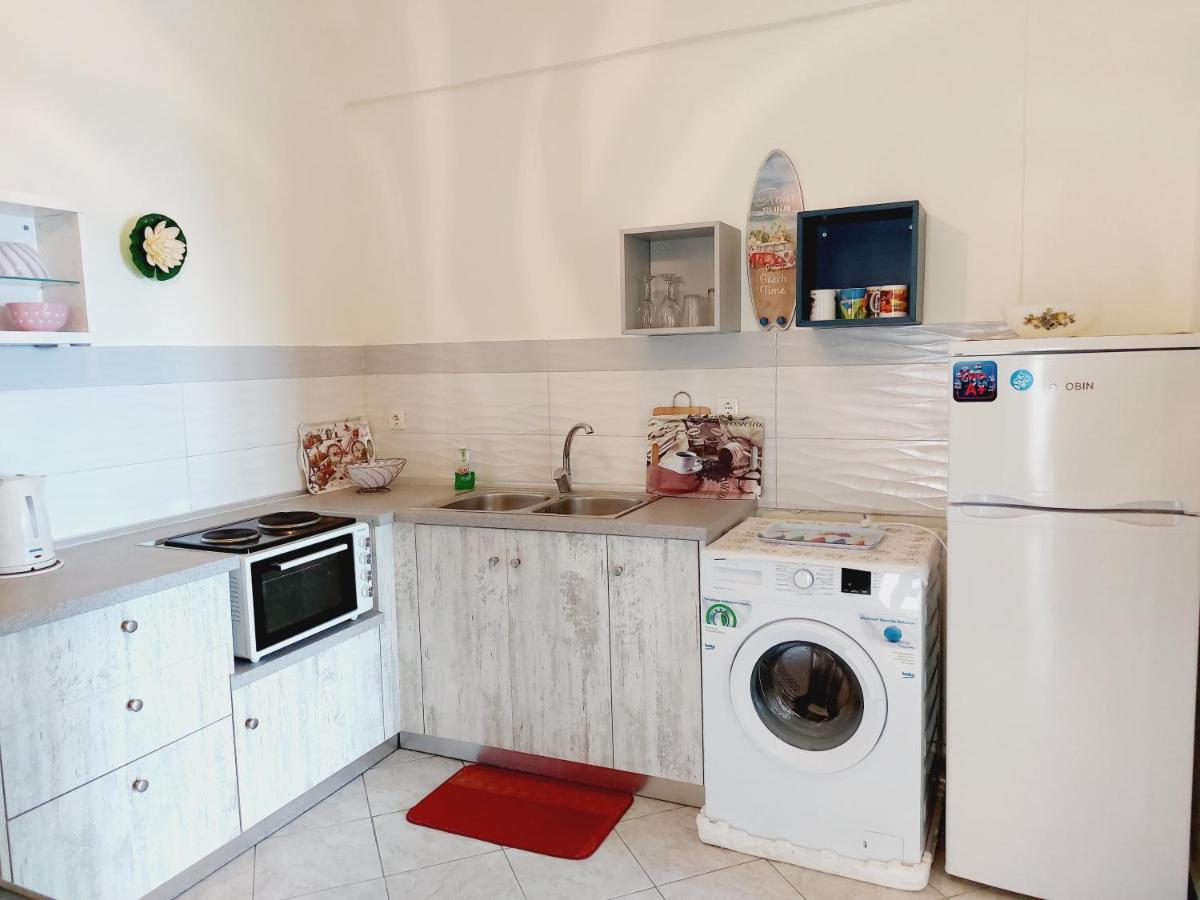 Leta Apartments Агиос Георгиос Екстериор снимка