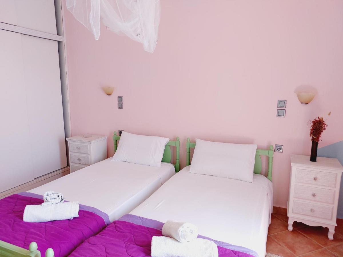 Leta Apartments Агиос Георгиос Екстериор снимка