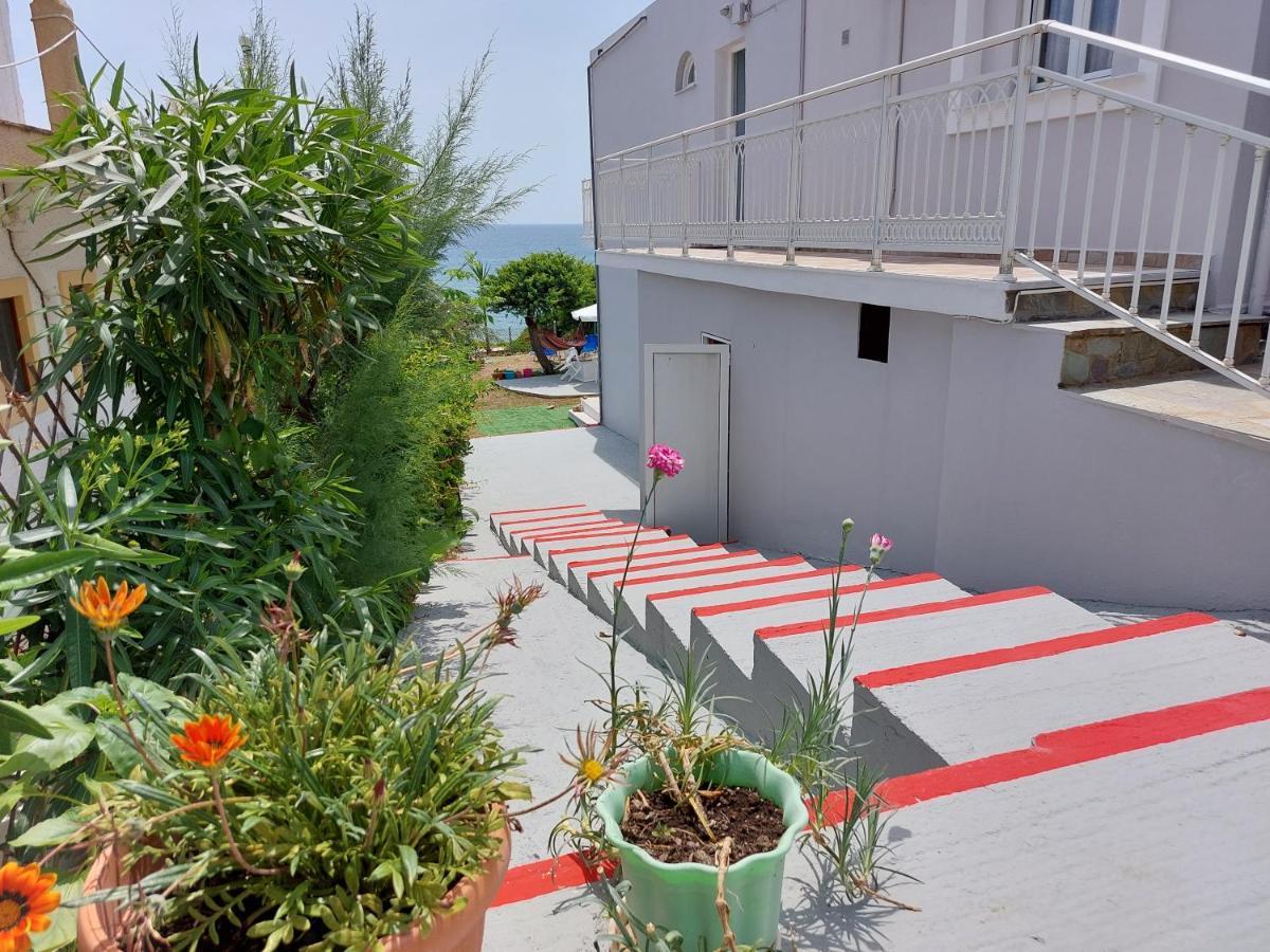 Leta Apartments Агиос Георгиос Екстериор снимка