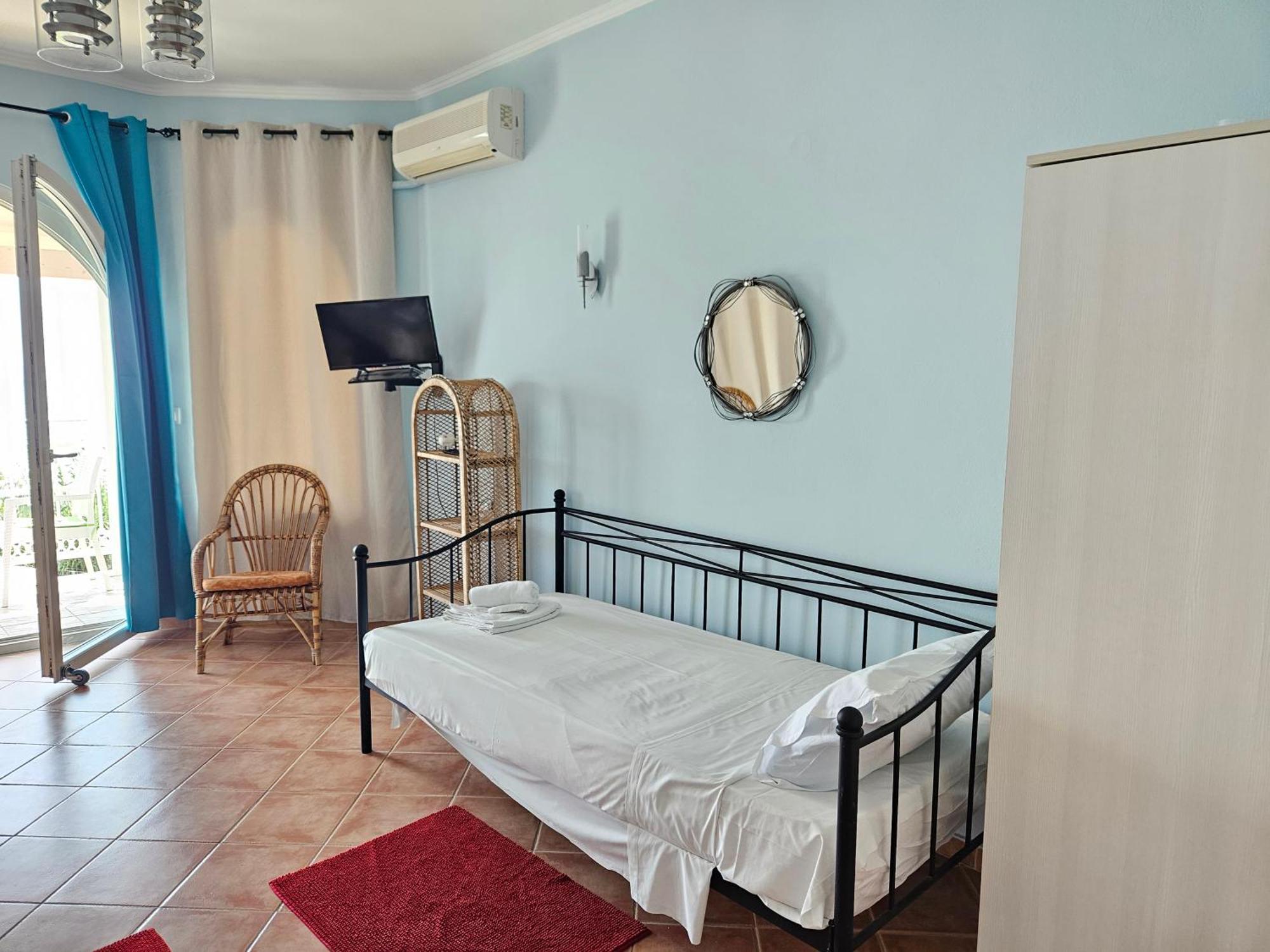 Leta Apartments Агиос Георгиос Екстериор снимка